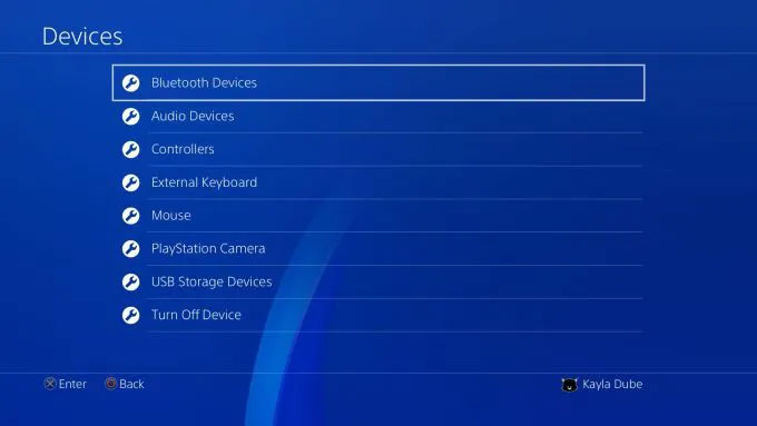 در منوی اصلی PS4 خود، به Settings> Devices> Bluetooth Devices بروید.