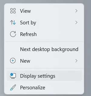 روی دسکتاپ کلیک راست کرده و روی Display settings کلیک کنید. بعد به Settings > System > Display page برويد.