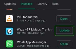 حالا اپلکیشن Waze را انتخاب کنید و سپس روی دکمه به روزرسانی (Update) (در صورت موجود بودن نسخه بروزرسانی شده) ضربه بزنید.