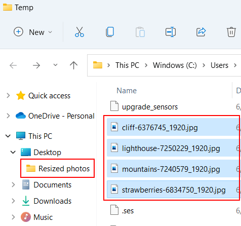 Drag the resized photos to the new folder in Windows 11