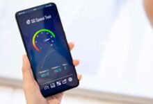 در حال سنجش سرعت اینترنت گوشی